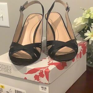 Mootsie Tootsie black sling dressy sandals
